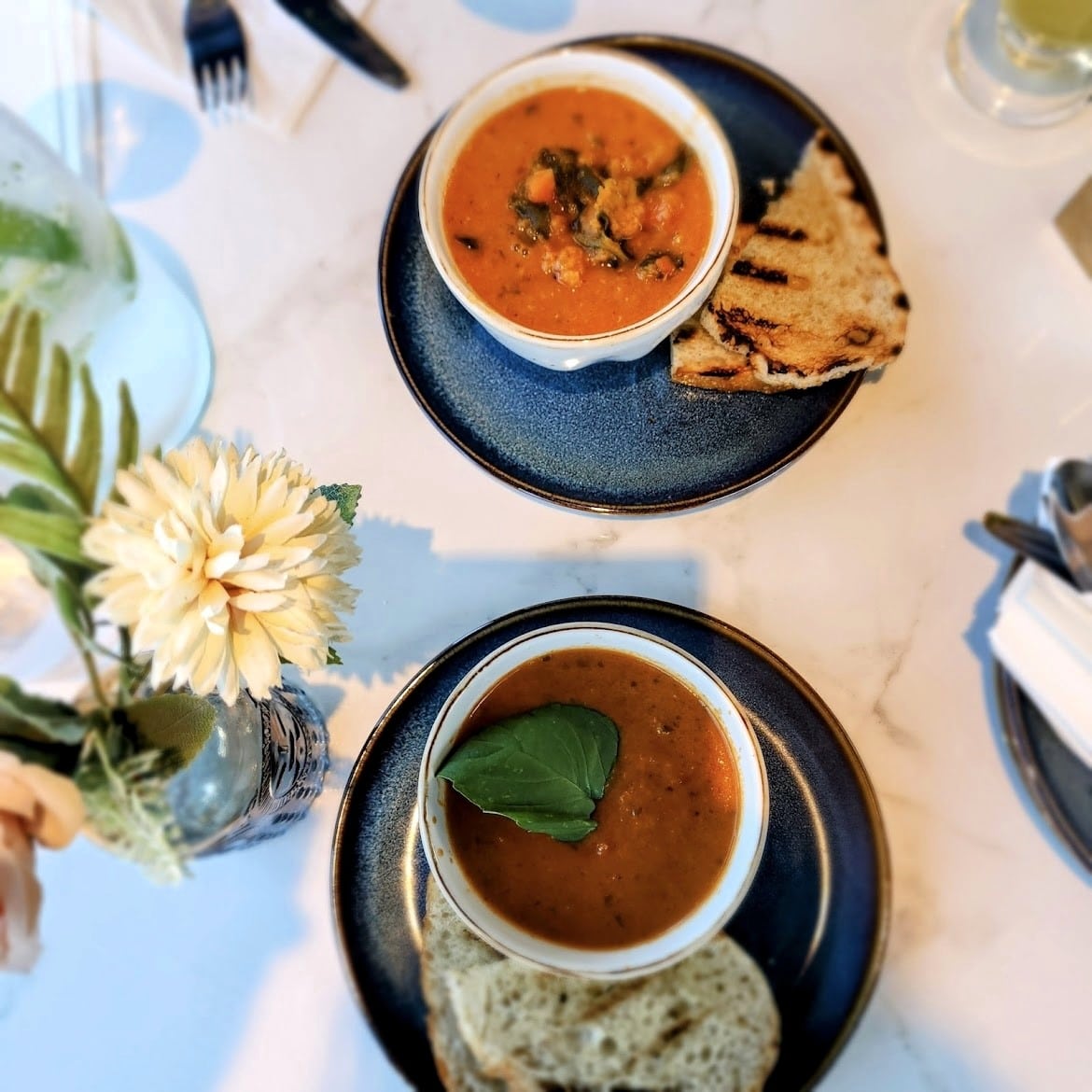 Read more about the article Exploring Soup Season at Samos Café & Grill: Tomato and Lentil Perfection!